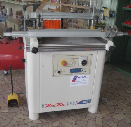 Foratrice una testa con 22 punte